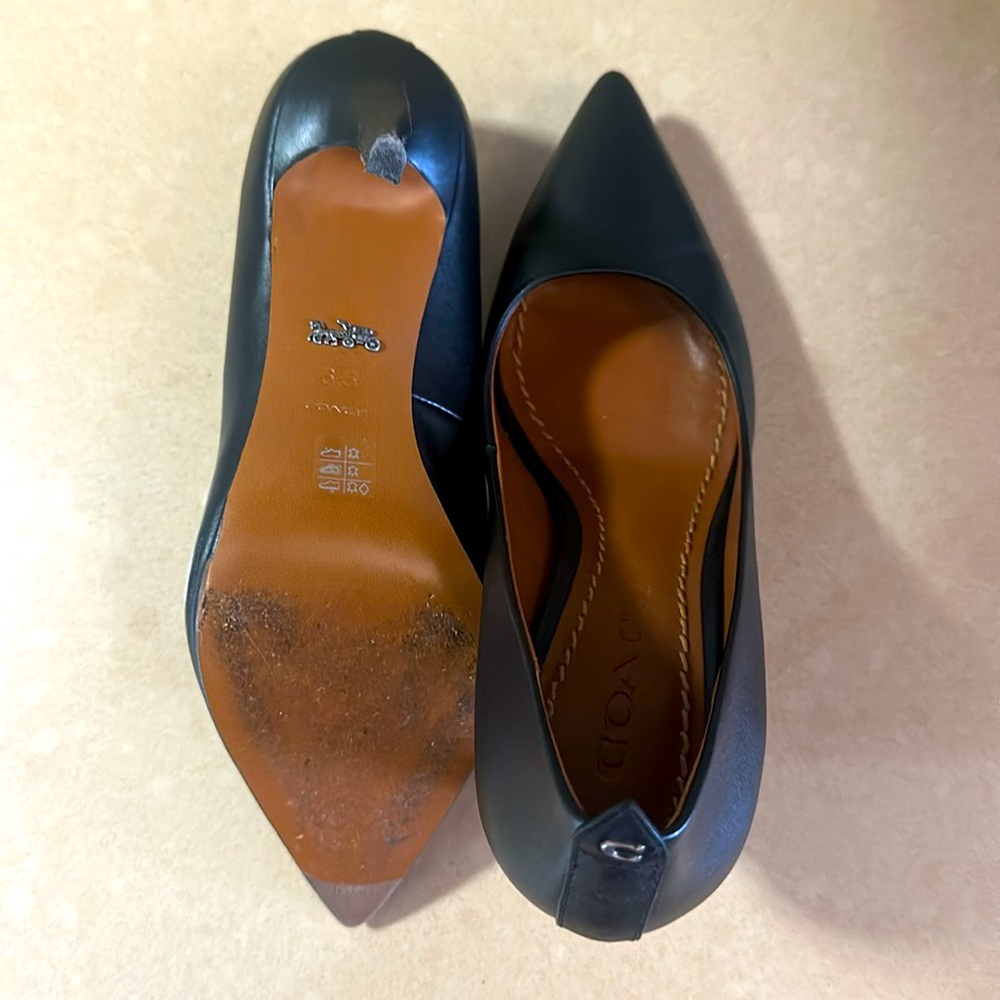 Coach Pumps - Picture 3 of 5